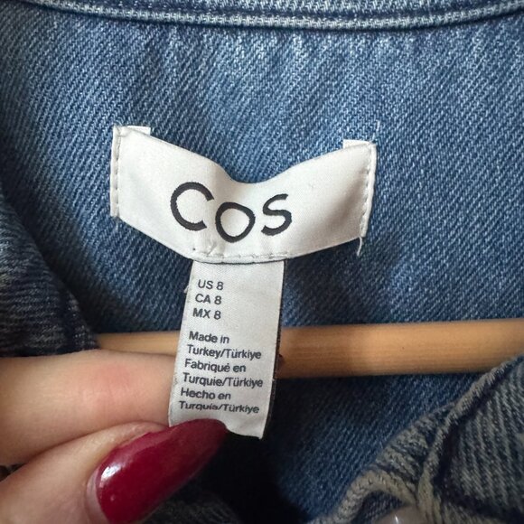 COS demin boxy oversized cropped short sleeved button down - Picture 4 of 4